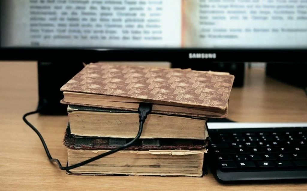 Sülearvuti ülekuumeneb? Te üllatute, kui lihtne on seda probleemi raamatu abil lahendada