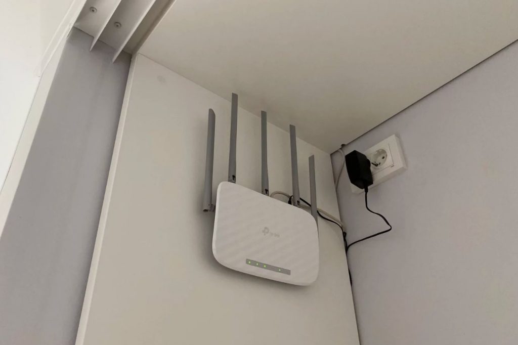 See kodumasin võib interneti kiirust langetada 90% võrra: see ongi see, mis mõjutab Wi-Fi signaali nii tugevalt