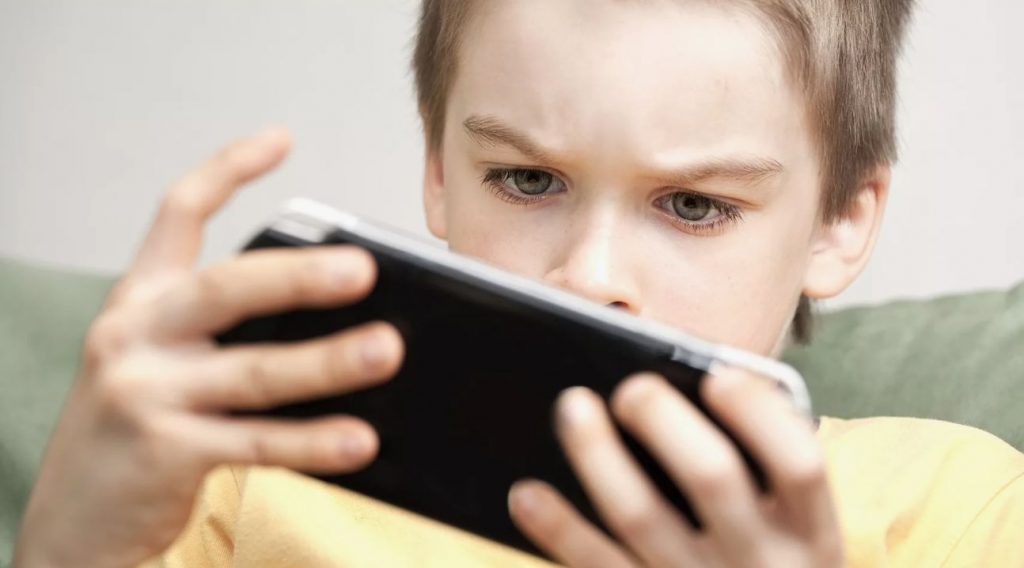 Mida varjavad teismelised oma kirjavahetuses: kaitsta, piire ületamata
