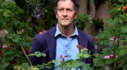 Monty Don paljastab ebatavalise köögivilja, mis aitab talvel aia linde